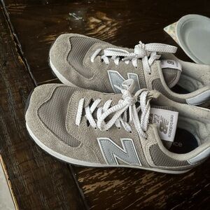 Women’s New Balance 574